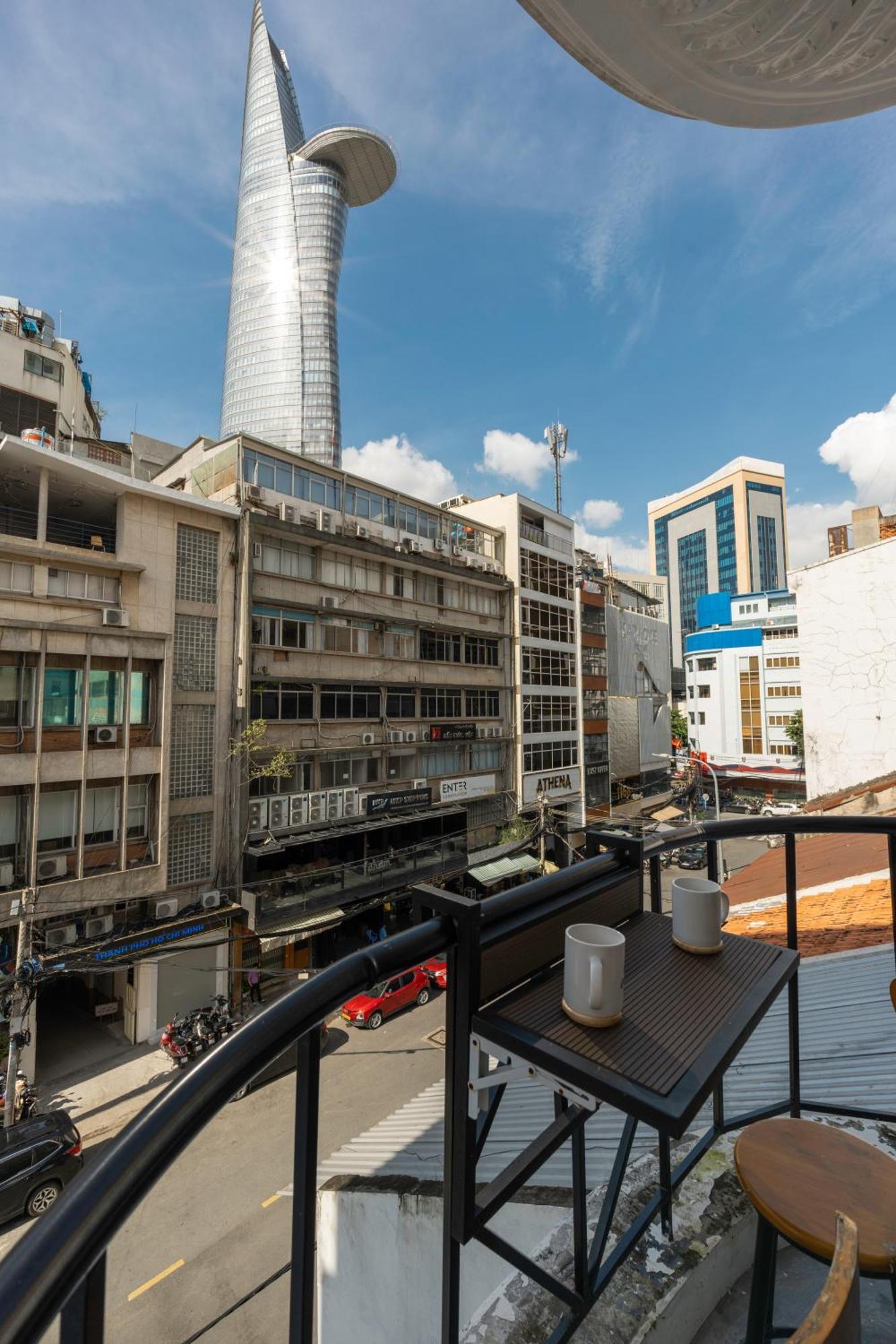 Zeus Living - City Central Хошимин Экстерьер фото